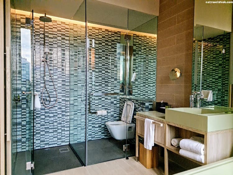 PARKROYAL COLLECTION Pickering - Toilet and Shower Area (Lifestyle Room)