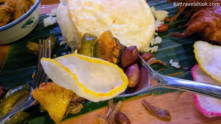 JUWei Old Nanyang Coffee Shop 11 Keropok, Achar, Ikan Bilis, Peanuts